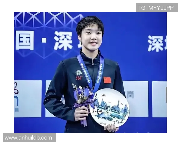 泳池传奇再起航：探秘著名游泳选手背后的坚韧与荣耀