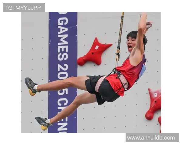 攀岩深度探索：揭秘成都攀岩队的战术与边路渗透技巧